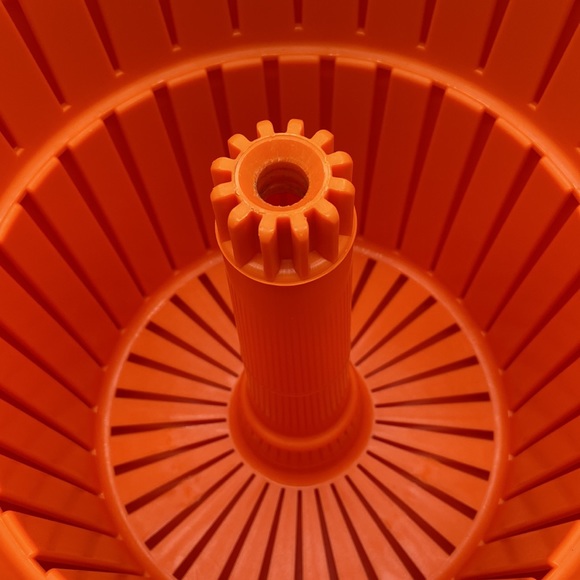 Dynamic Professional Manual Salad Spinner Dryer Commercial Restaurant Orange - Picture 3 of 8